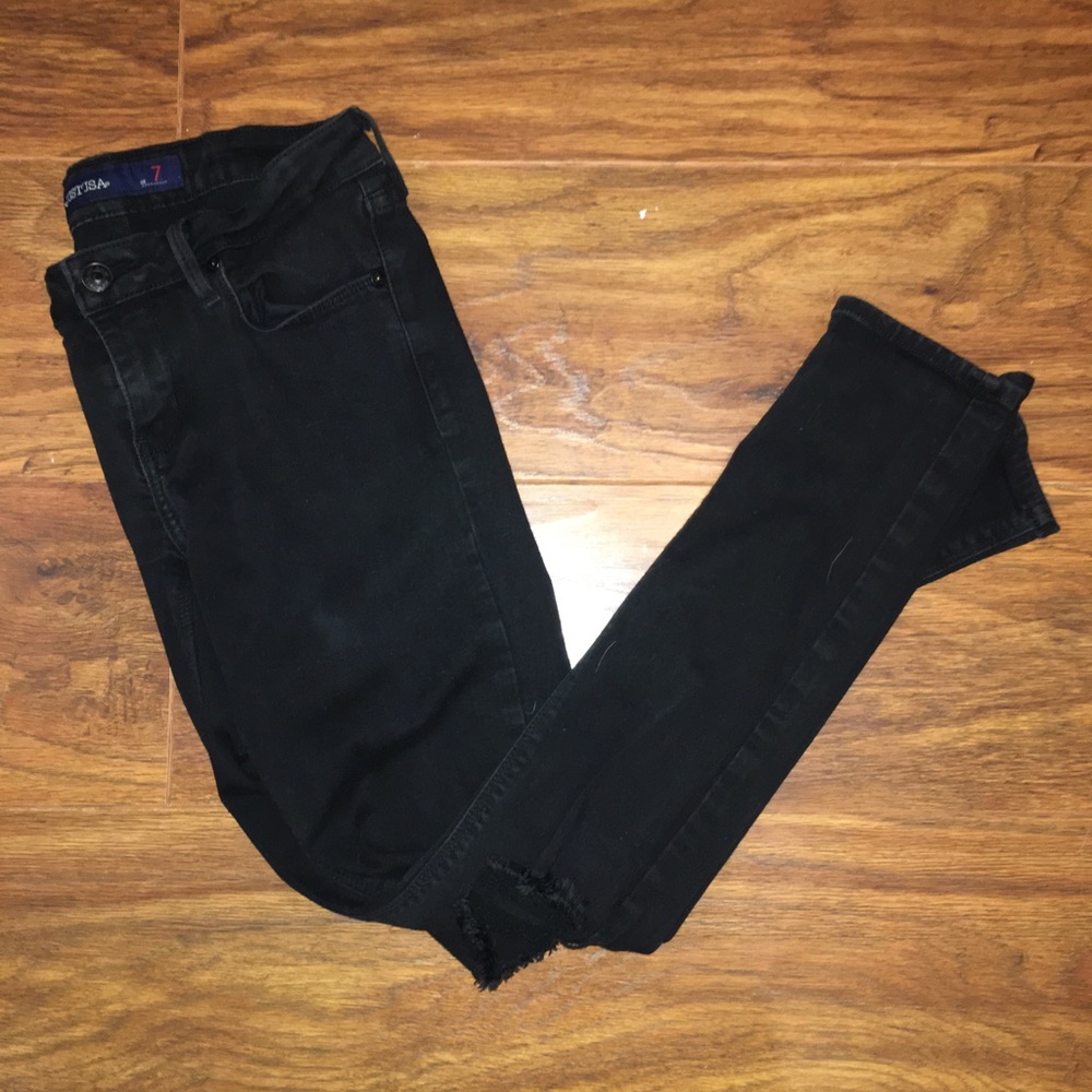 JUSTUSA BLACK KNEE RIPPED SKINNY JEANS - Picture 2 of 2